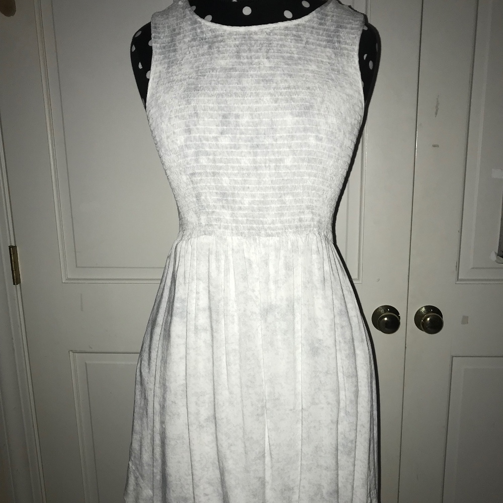 Maisie Sleeveless Midi Dress